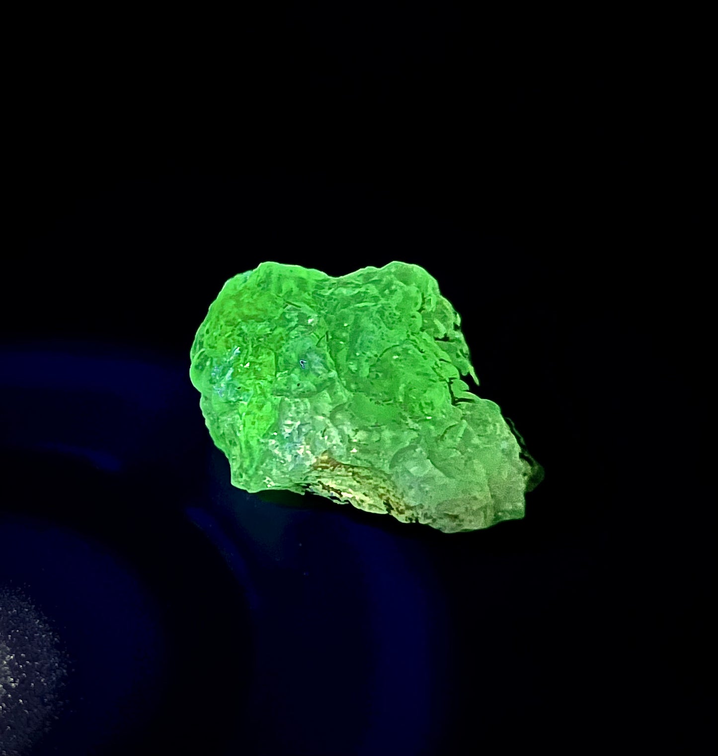 Hyalite Opal (Kryptonite)
