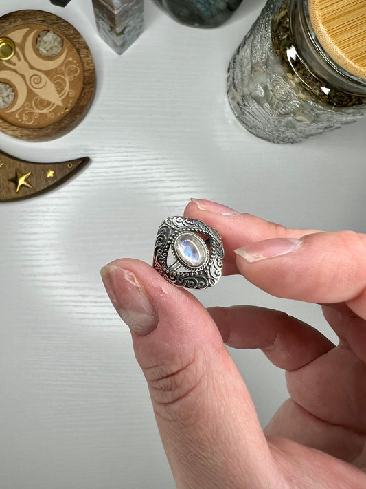 Moonstone Ring - 925 Silver & Adjustable